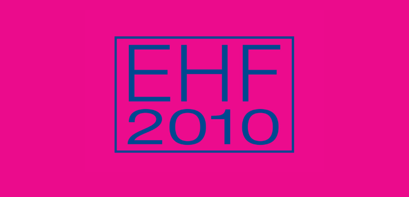 Der Schriftzug "EHF 2010" in Blau steht auf einem leuchtend pinken Hintergrund.