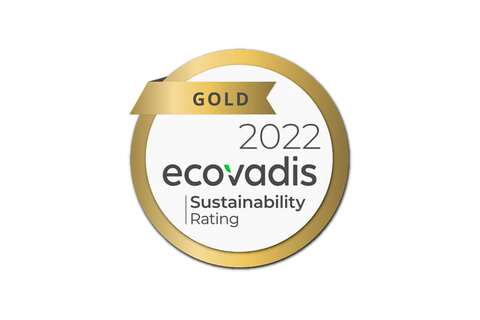 Goldenes Ecovadis-Zertifikat für Nachhaltigkeit 2022 auf weißem Hintergrund.